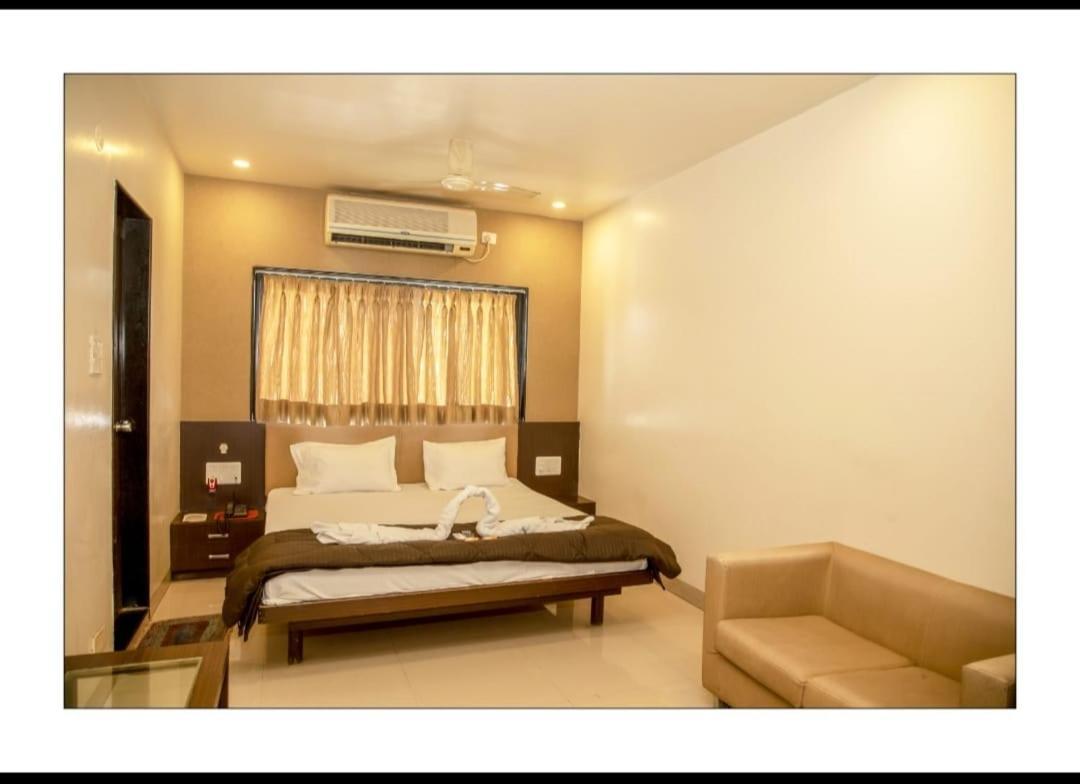 Hotel Sangram Palace Shirur Εξωτερικό φωτογραφία