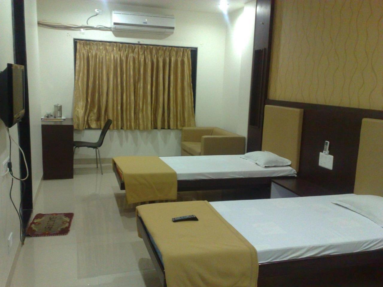 Hotel Sangram Palace Shirur Εξωτερικό φωτογραφία